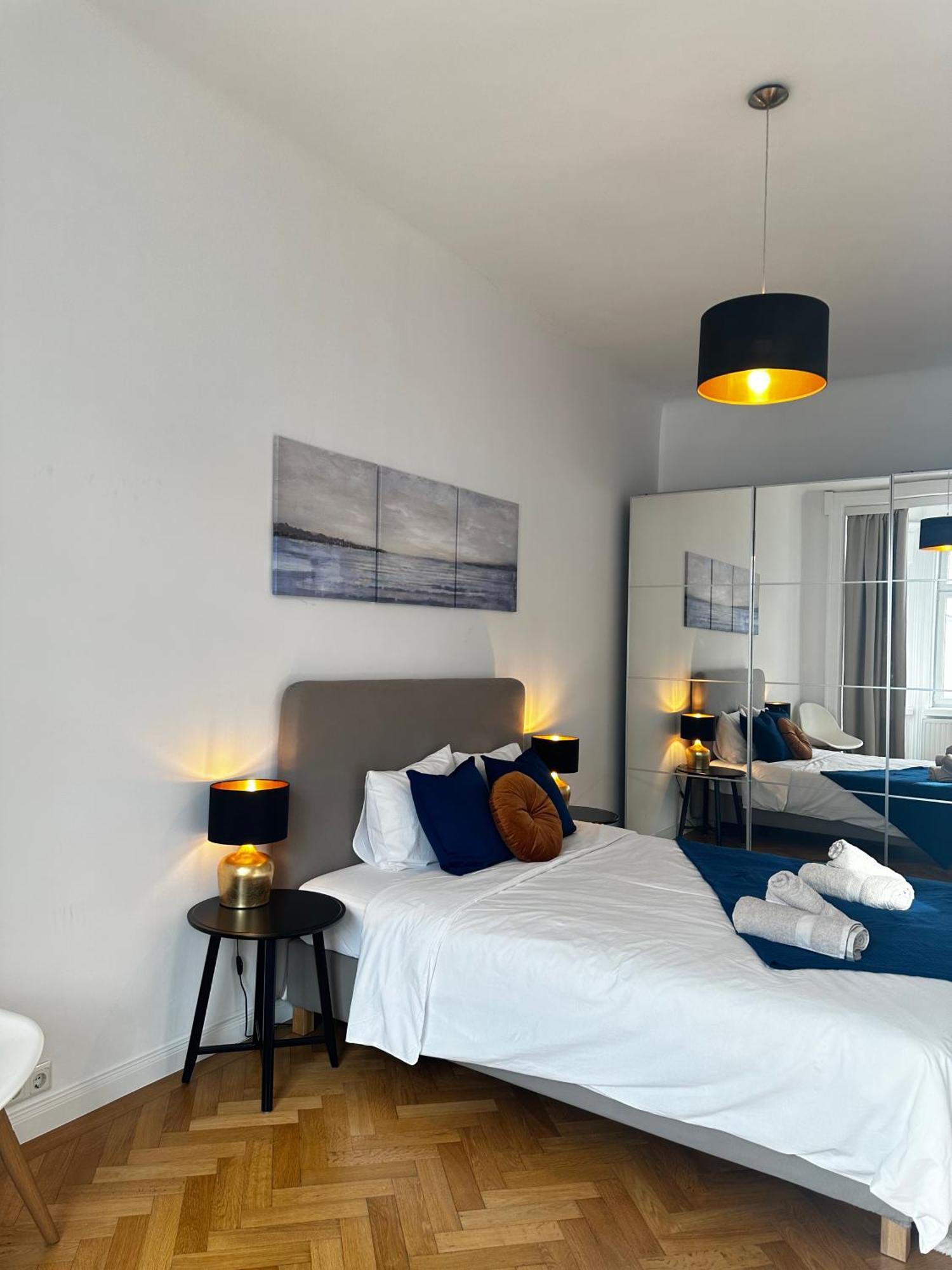 Appartement Luxury 3 Bedroom Near Schoenbrunn Palace Wenen