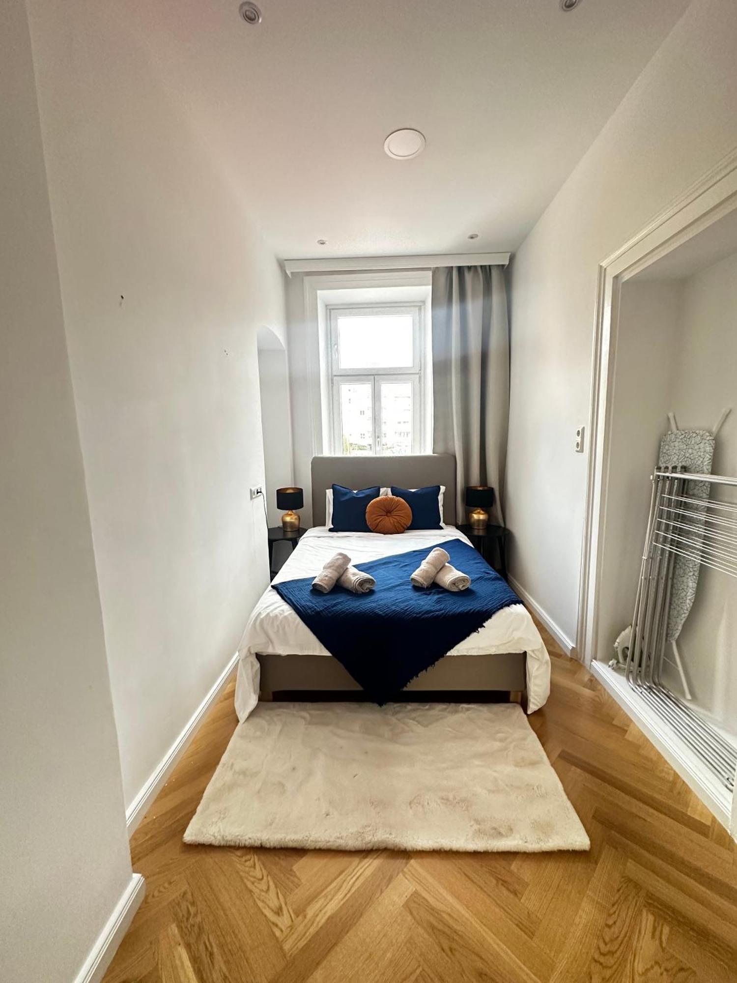 Luxury 3 Bedroom Near Schoenbrunn Palace * Wenen